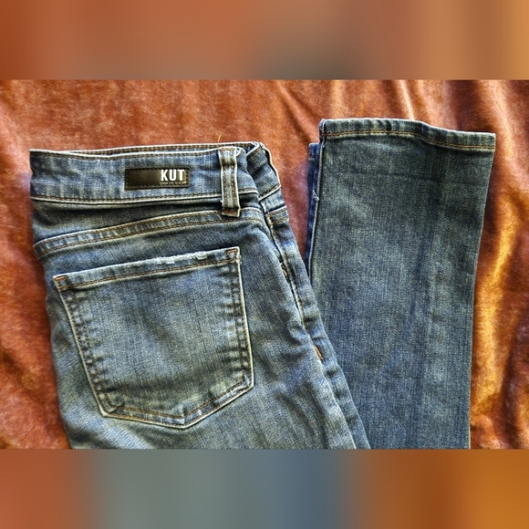 Kut From the Kloth Catherine Boyfriend Jean Distressed Size 2 - Picture 2 of 9